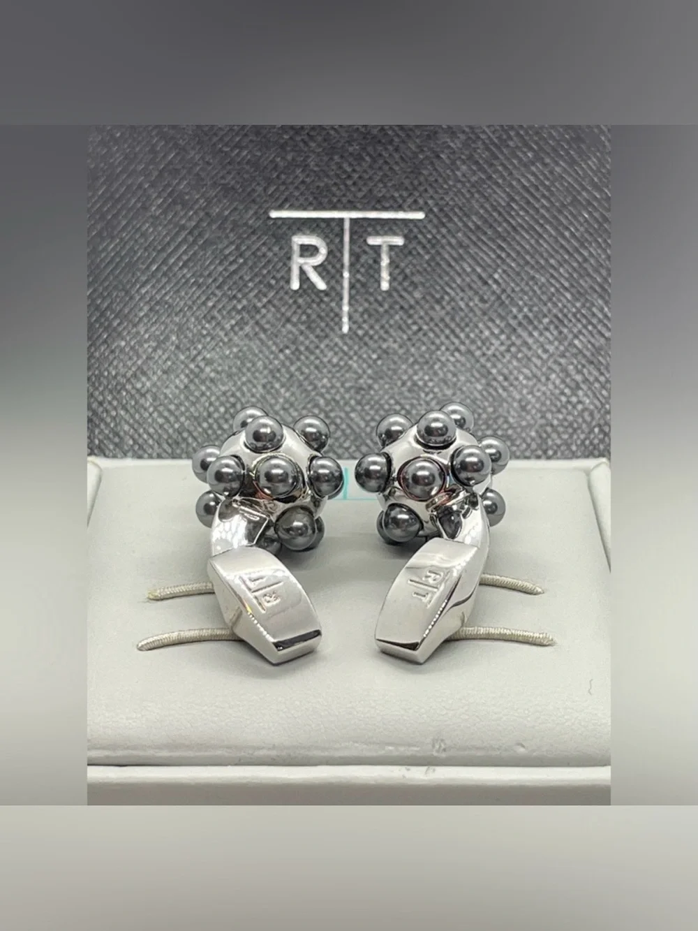 Tateossian Pearl Ball Cufflinks Silver Tone Gray Boxed Designer Luxury Modern